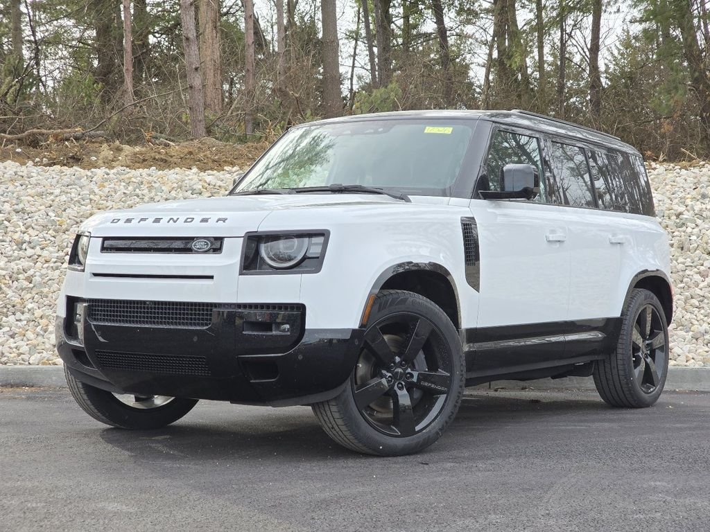 New 2026 Fuji White Land Rover X-Dynamic se image 2