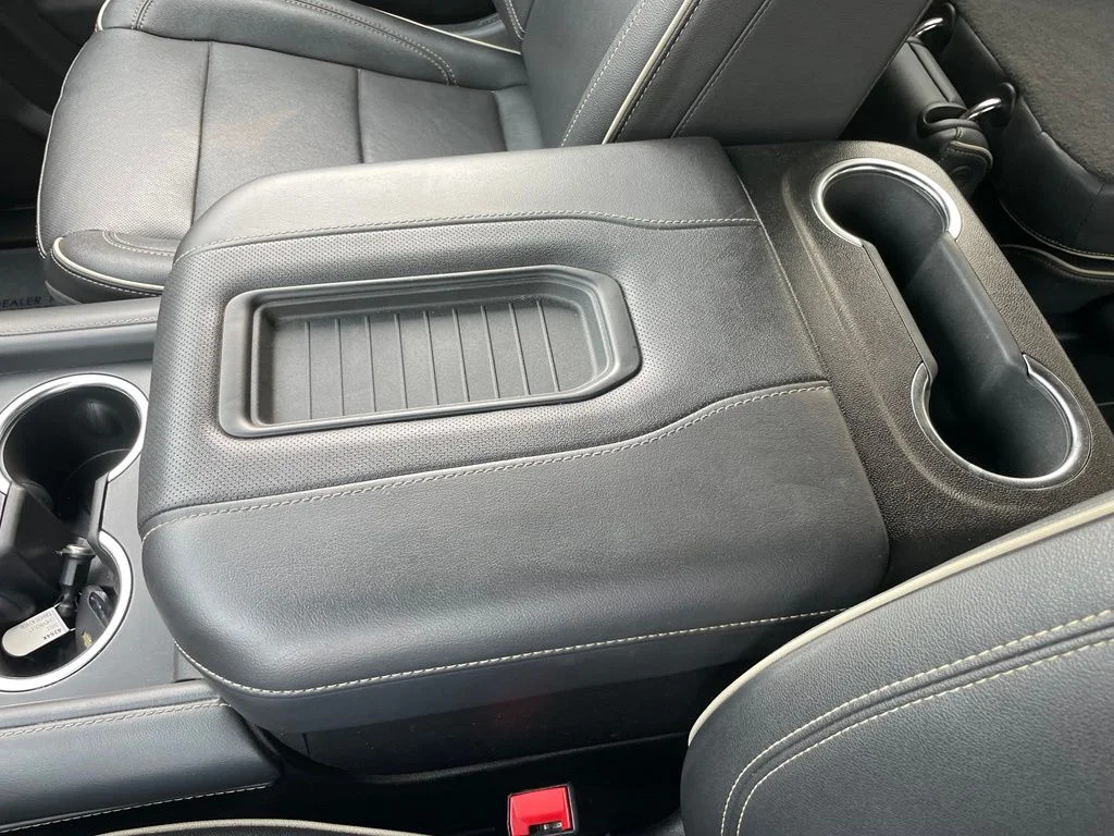 Used 2022 Satin Steel Metallic Chevrolet Premier image 39