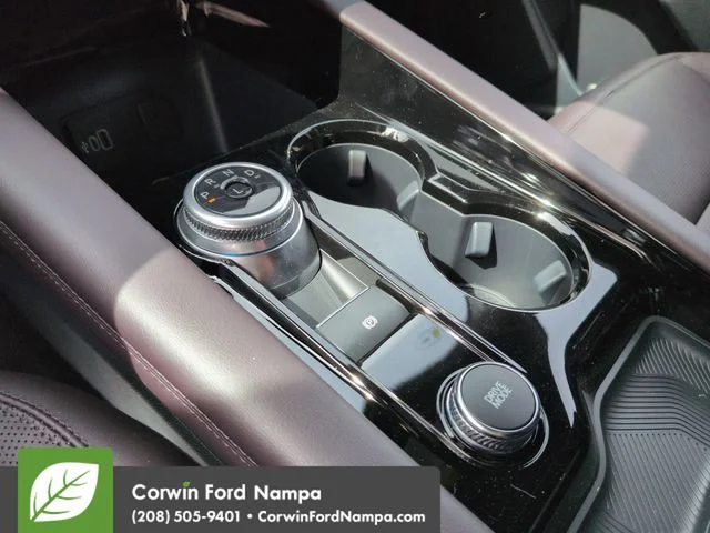New 2026 Carbonized Gray Metallic Ford Platinum image 18