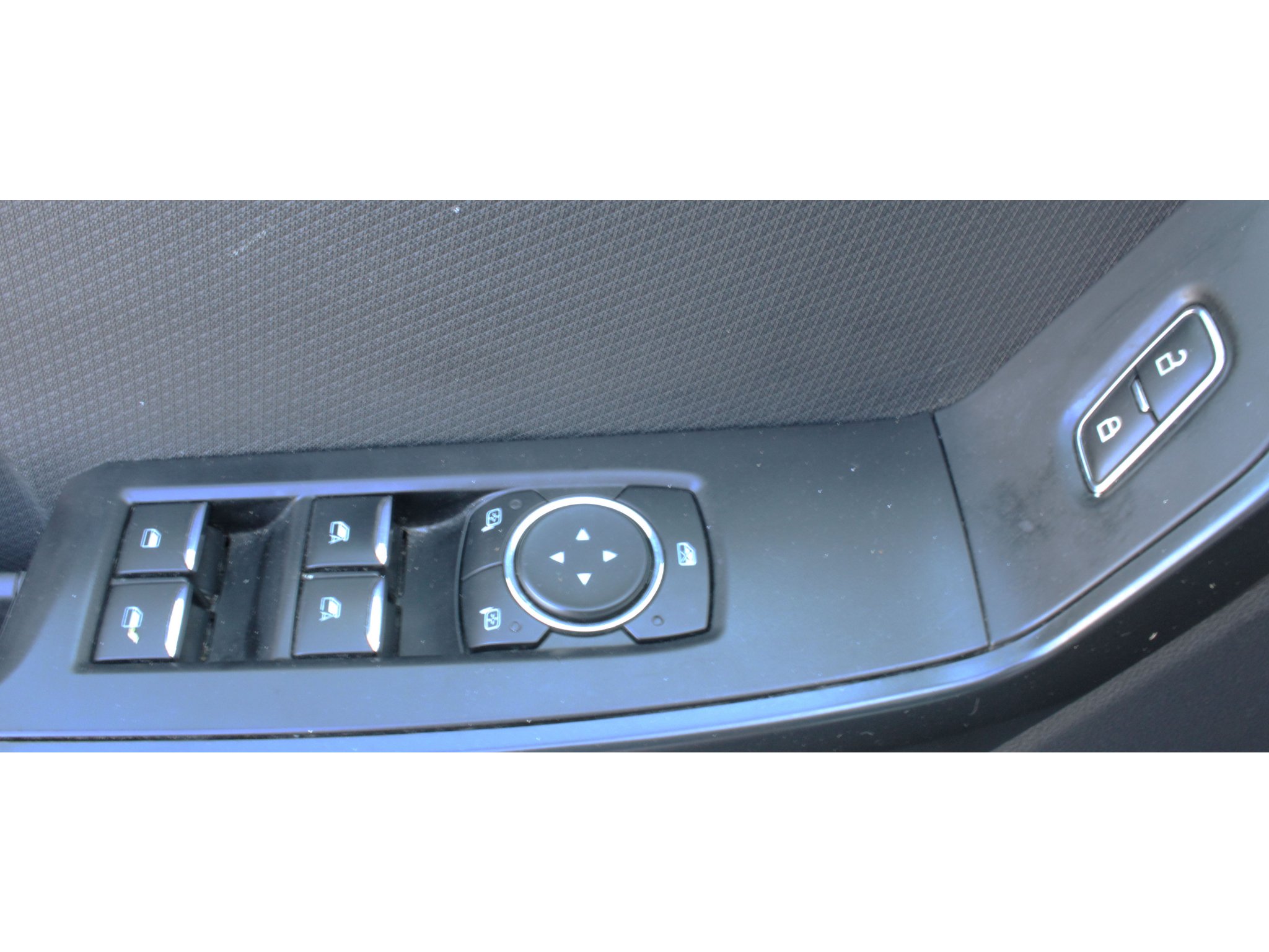 Used 2023 Oxford White Ford XL image 4