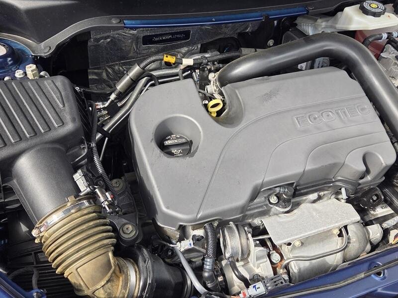 Used 2023 Marine Metallic GMC FWD 4DR SLE image 20