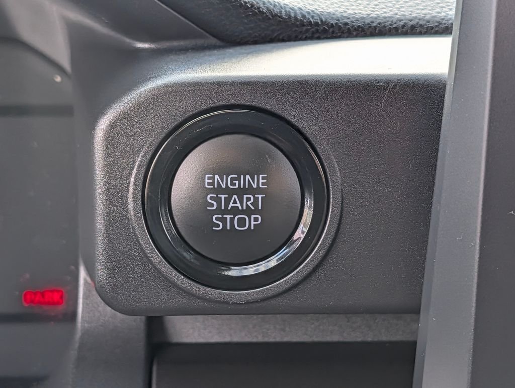 2025 Toyota Tacoma SR5 - Photo 27