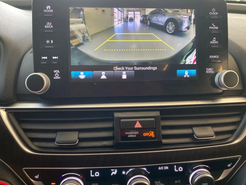 Used 2019 Black Honda EX-L image 26