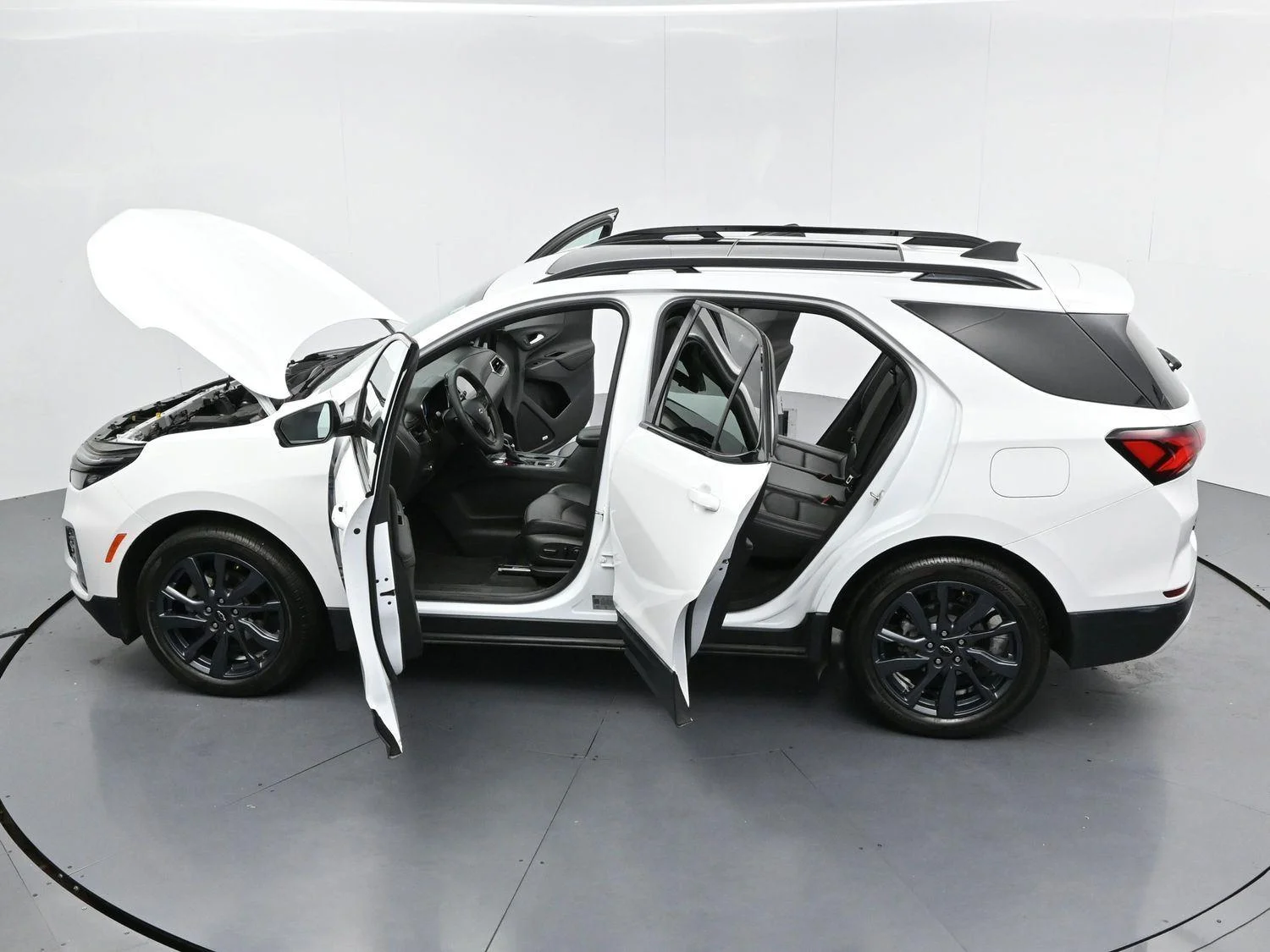 Used 2024 Summit White Chevrolet RS image 39