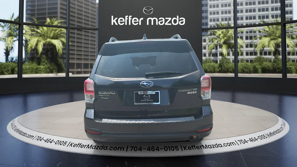 Used 2017 Dark Gray Metallic Subaru 2.5i Premium image 6