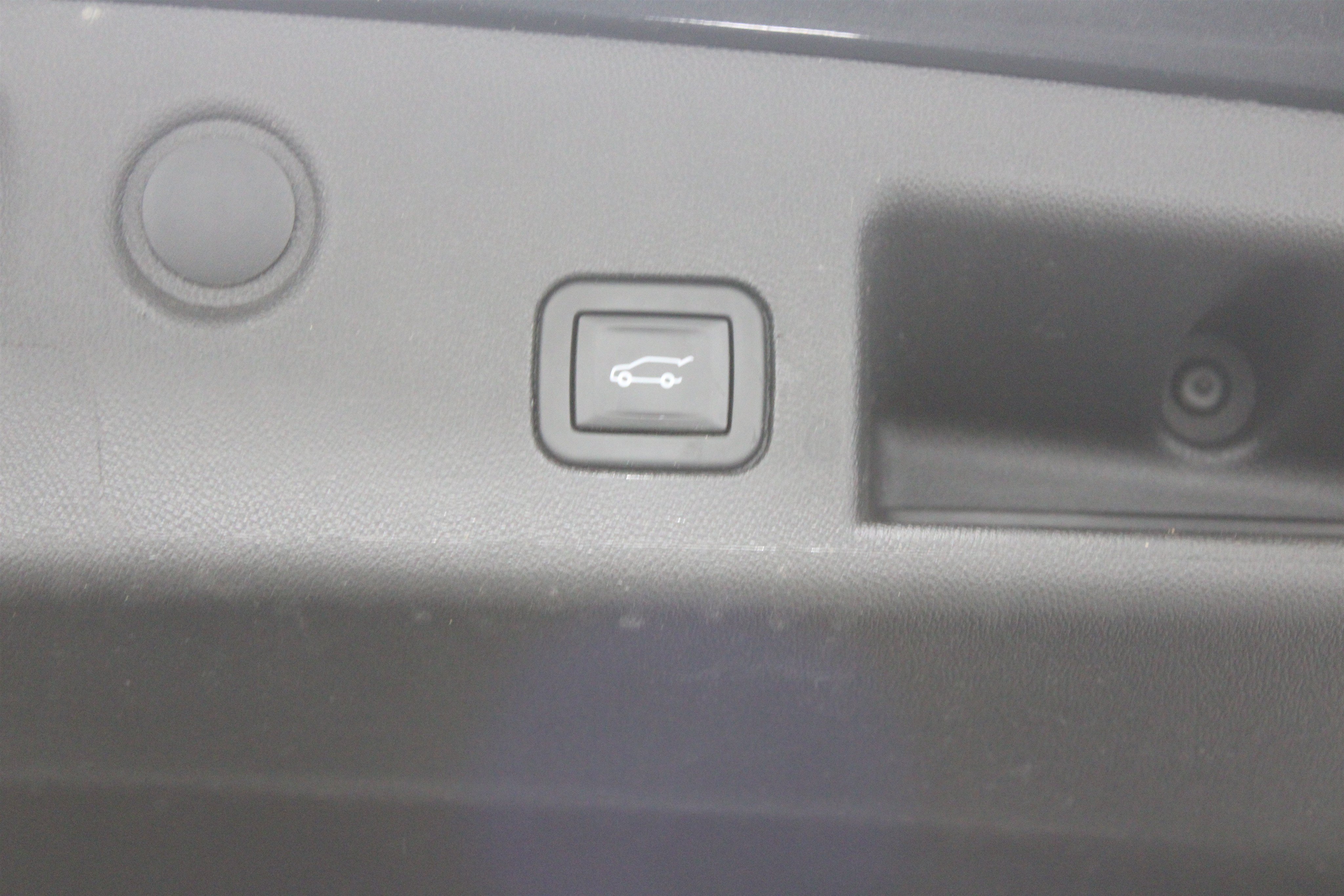 Used 2022 Iron Gray Metallic Chevrolet LT image 24