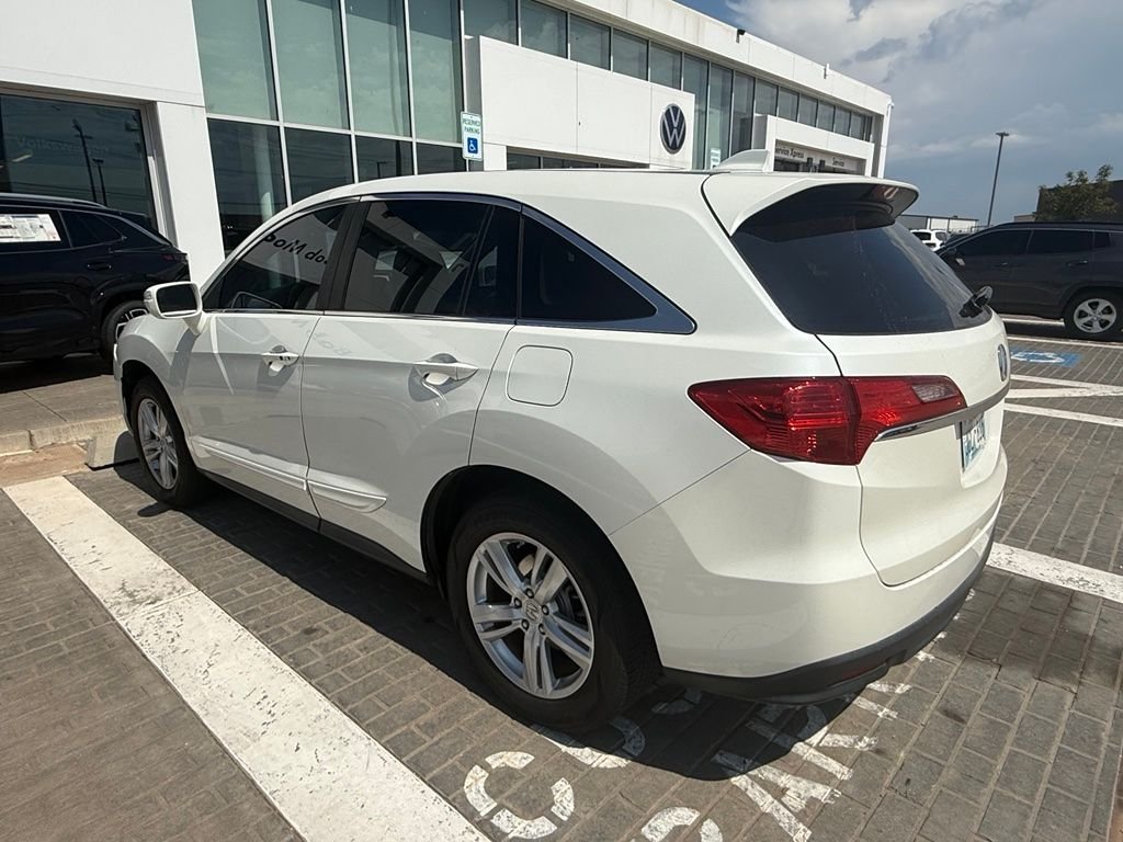 Used 2013 White Diamond Pearl Acura Technology Package image 3