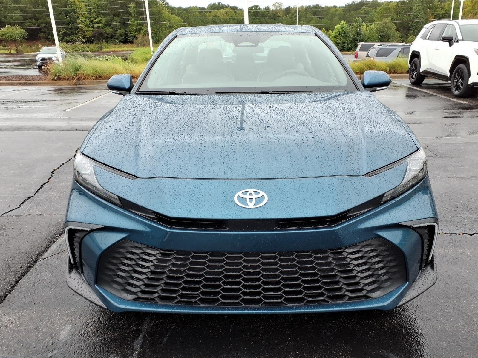 New 2026 Ocean Gem Toyota SE image 8