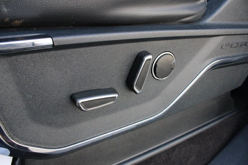 Used 2021 Gray Ford Lariat image 3