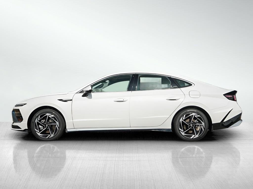 New 2026 Serenity White Hyundai SEL Sport FWD image 28