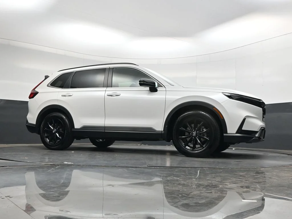 Certified Used 2025 Platinum White Pearl Honda Sport-L image 25