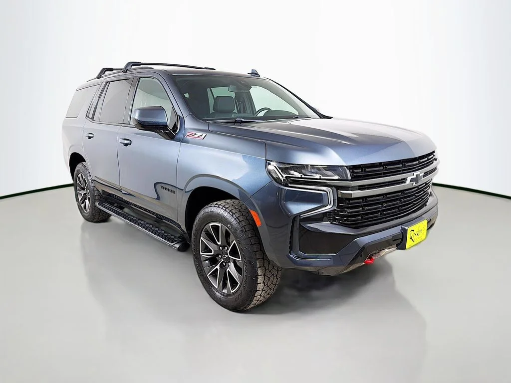 Used 2021 Gray Chevrolet Z71 image 4