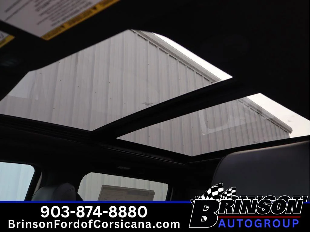 New 2026 Star White Metallic Tri-Coat Ford Platinum image 15
