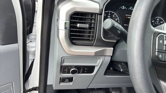 Used 2023 White Ford XL image 23