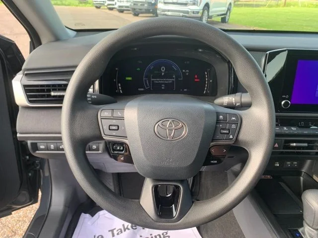 Used 2026  Toyota LE image 17