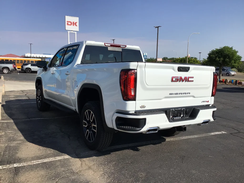 New 2026 Summit White GMC AT4 image 4