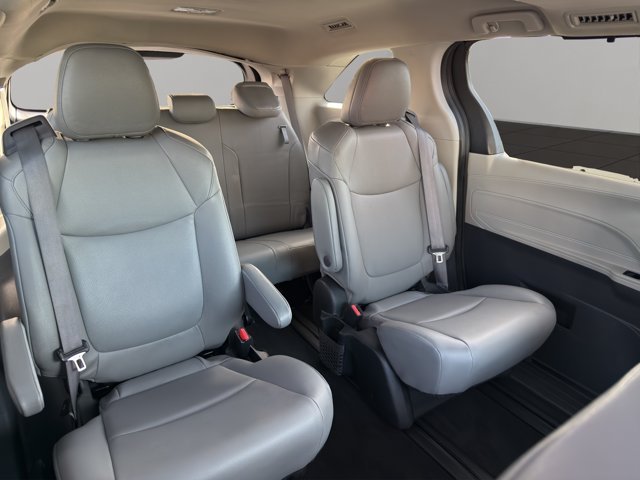 Used 2022 Black Toyota XLE image 20