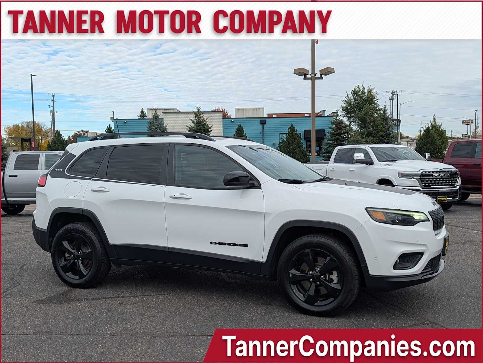 2023 Jeep Cherokee Altitude Lux
