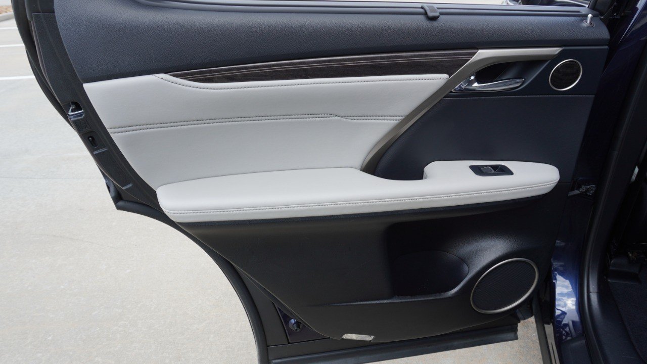Used 2019 Blue Lexus RX 350L Luxury image 37