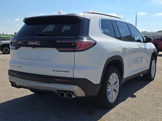 Used 2024 White GMC Elevation image 5