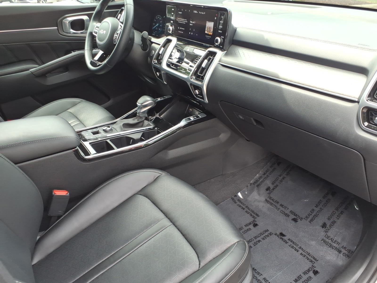 Used 2023 Glacial White Pearl Kia SX image 24