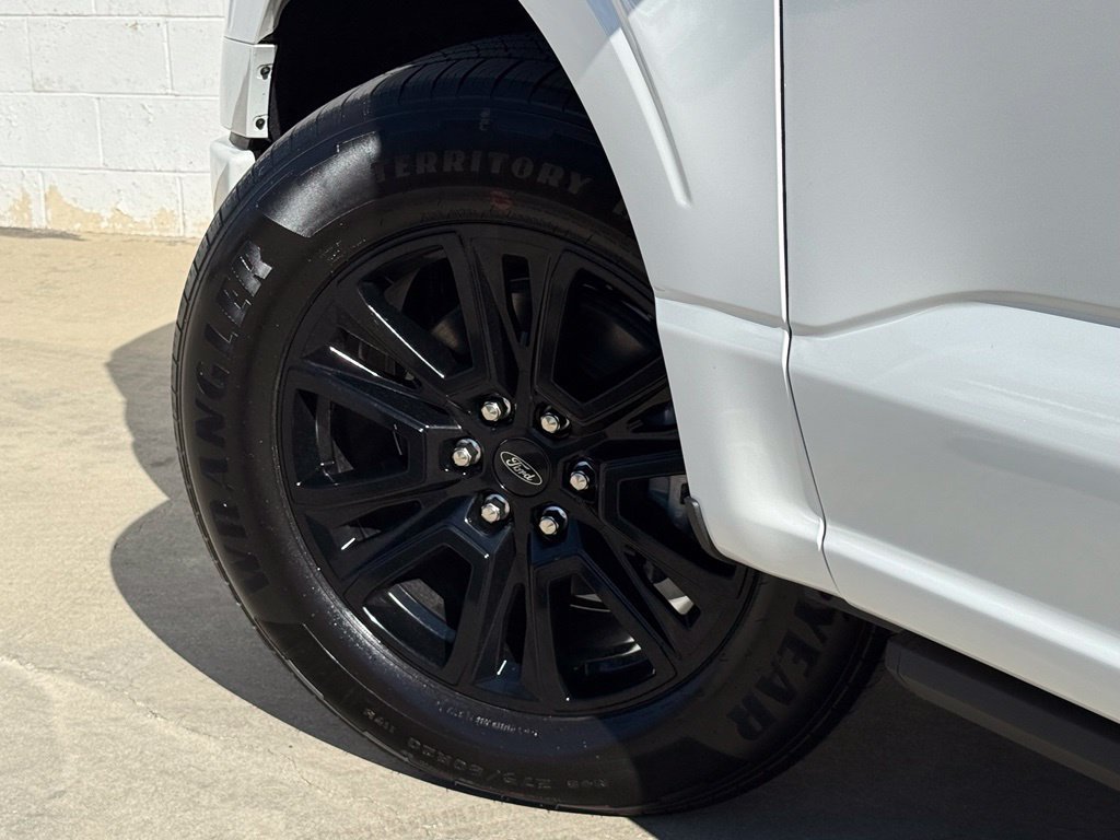 New 2026 Star White Metallic Tri-Coat Ford Platinum® image 19