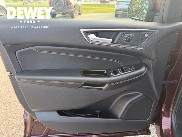 Used 2020 Burgundy Ford Titanium image 9