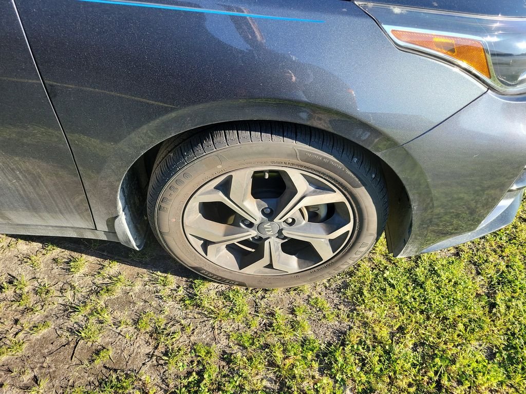 Used 2021 Kia Forte LXS with VIN 3KPF24AD2ME325730 for sale in Live Oak, FL