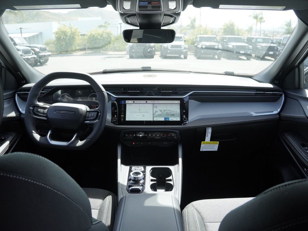 New 2026 Bright White Clear-Coat Exterior Paint Jeep Laredo image 24