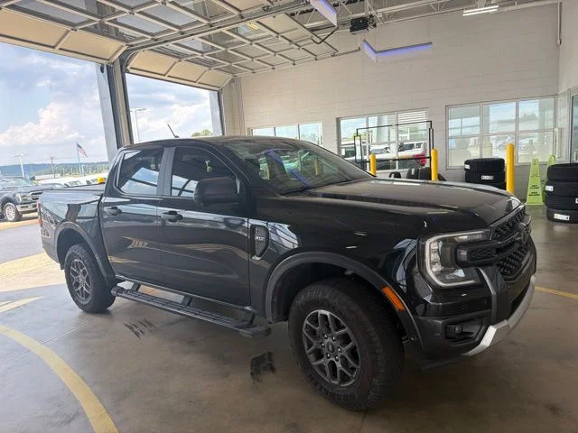 Used 2024 Black Ford XLT image 3