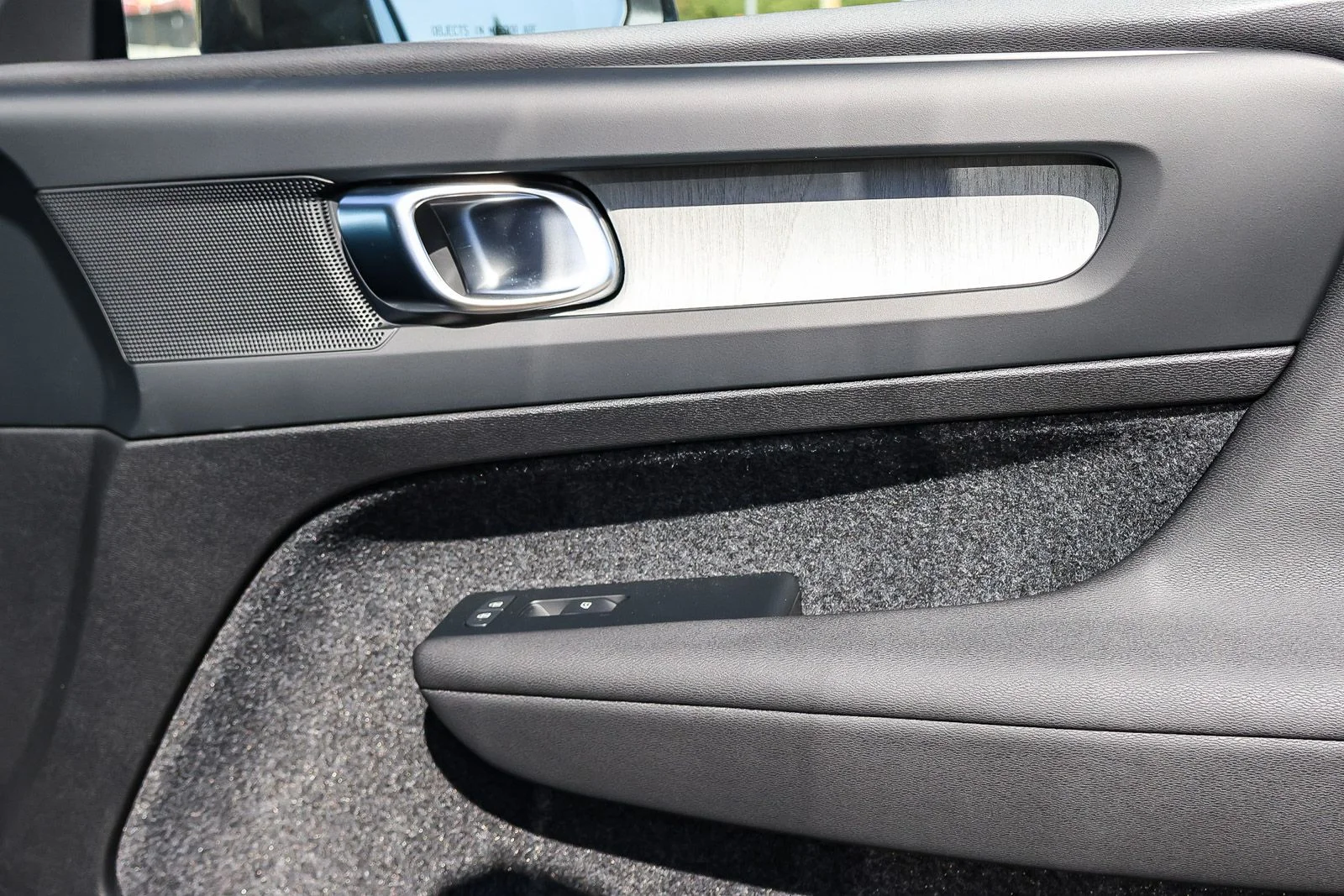 2026 Volvo XC40 Core - Photo 21