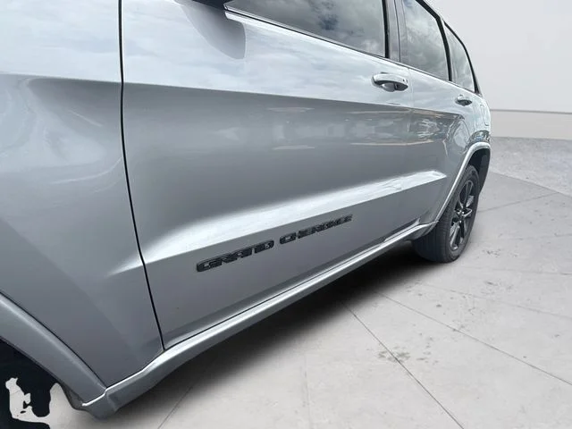Certified Used 2020 Silver Jeep Altitude image 28