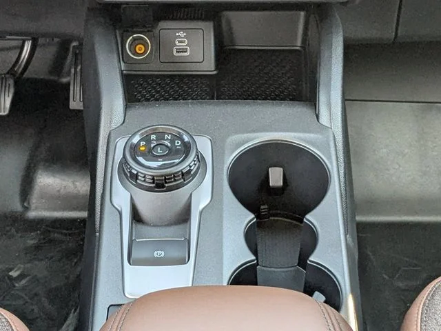 New 2026 Shadow Black Ford Outer Banks® image 16