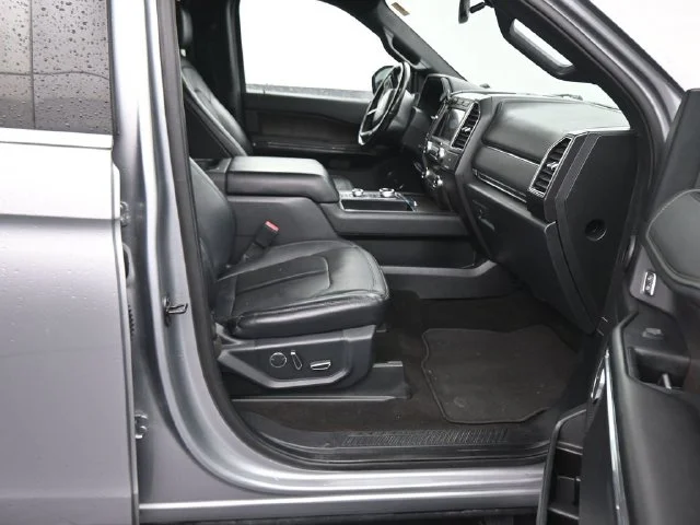 Used 2020 Silver Ford Limited image 13