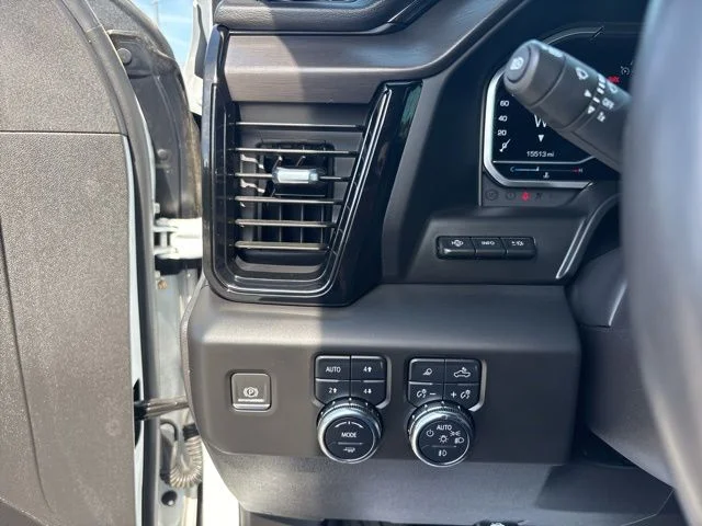Used 2023 White GMC AT4X image 17