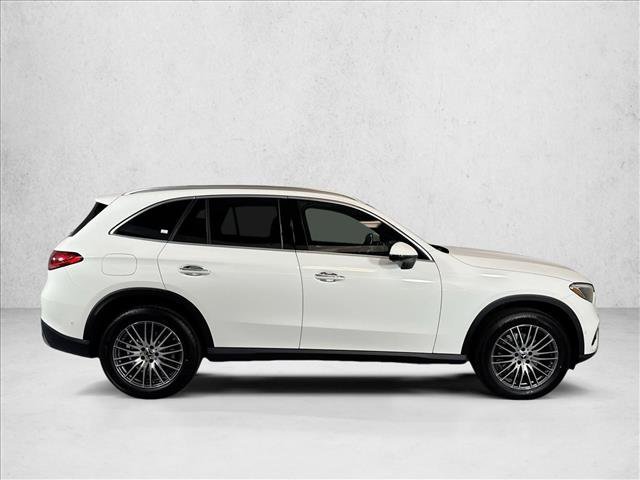 New 2026 Polar White Mercedes-Benz GLC 300 image 33