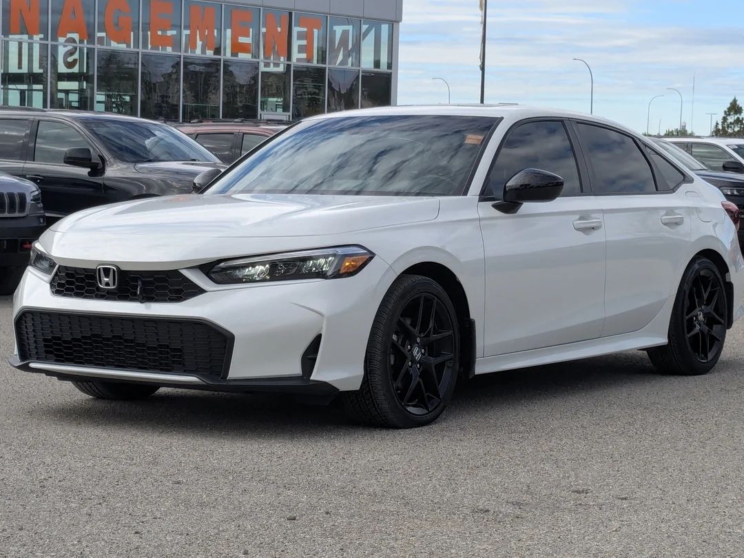 Certified Used 2025 White Honda Sport - - FWD - Honda Sensing Suite - Heated Seats - 9 Touchscreen - Wireless CarPlay & More! image 4