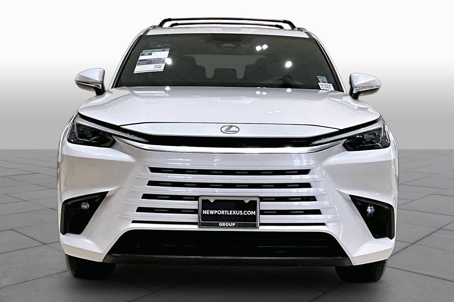 Certified Used 2025 Wind Chill Pearl Lexus  image 3