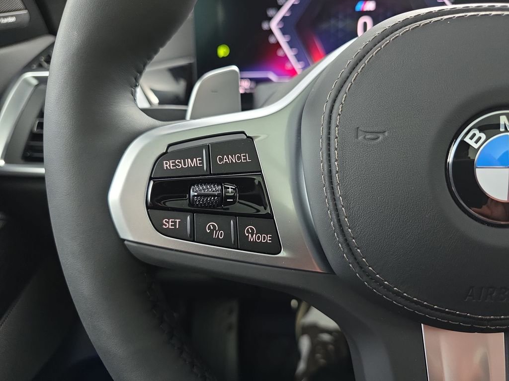 New 2026 Mineral White Metallic BMW xDrive40i image 18