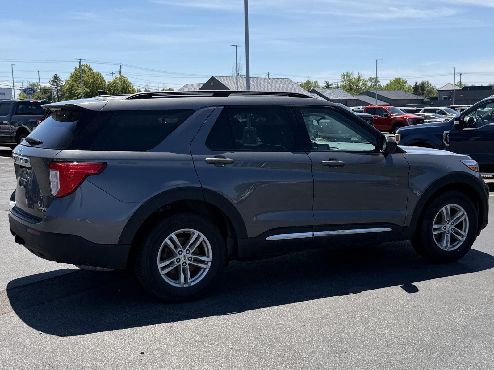 Used 2023 Carbonized Gray Ford XLT image 4