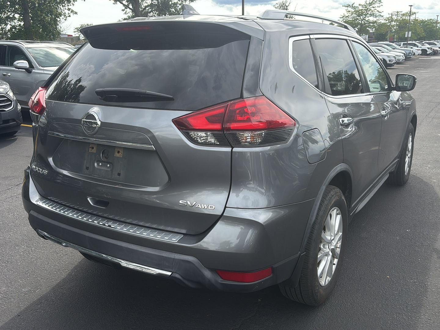 Used 2018 Gun Metallic Nissan SV image 6