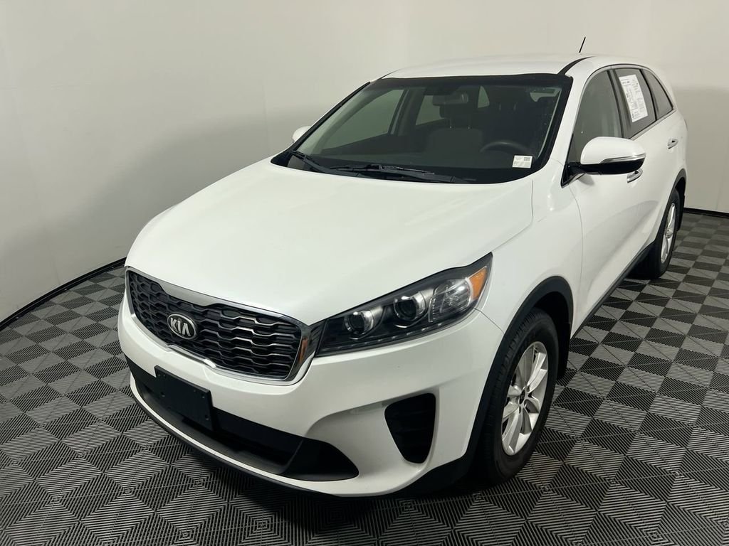 Used 2019 White Kia LX image 7