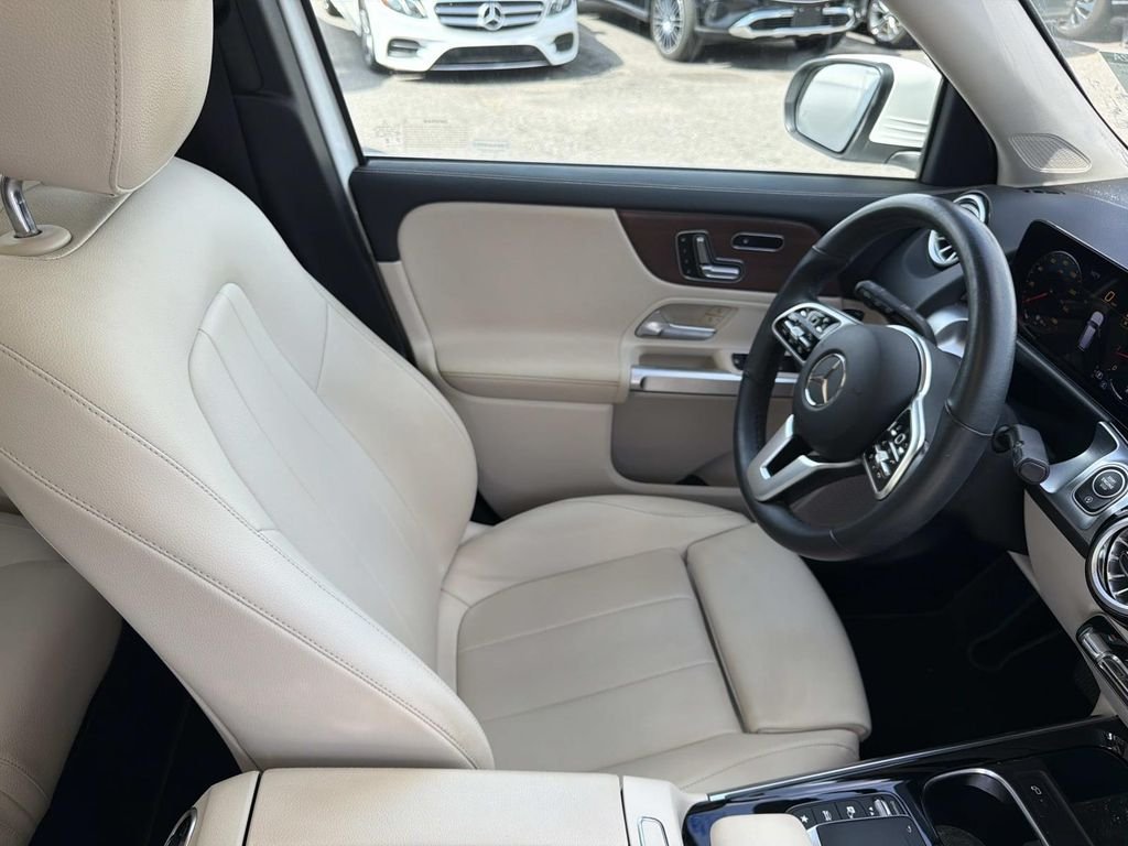 Certified Used 2023 White Mercedes-Benz GLB 250 image 11