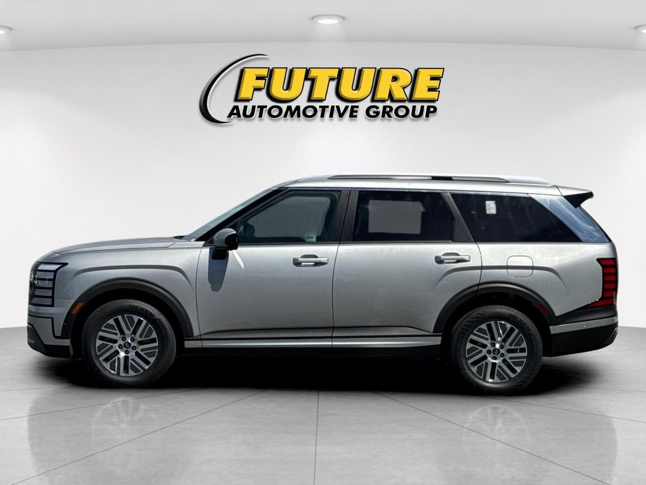 New 2026 Silver Hyundai SEL Premium 7P image 6