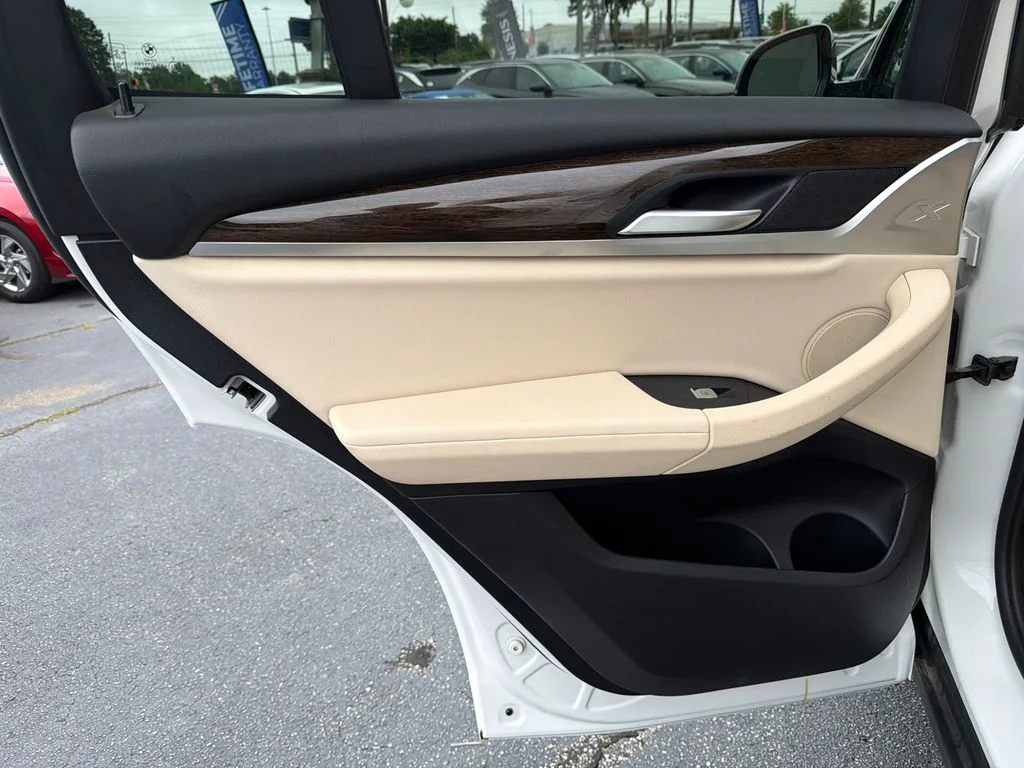 Used 2021 White BMW sDrive30i image 22