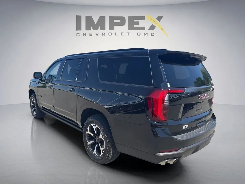 Used 2025 Onyx Black GMC AT4 Ultimate image 3