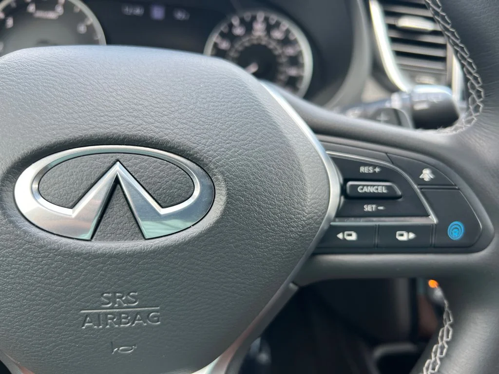 2025 INFINITI QX55 Essential - Photo 30