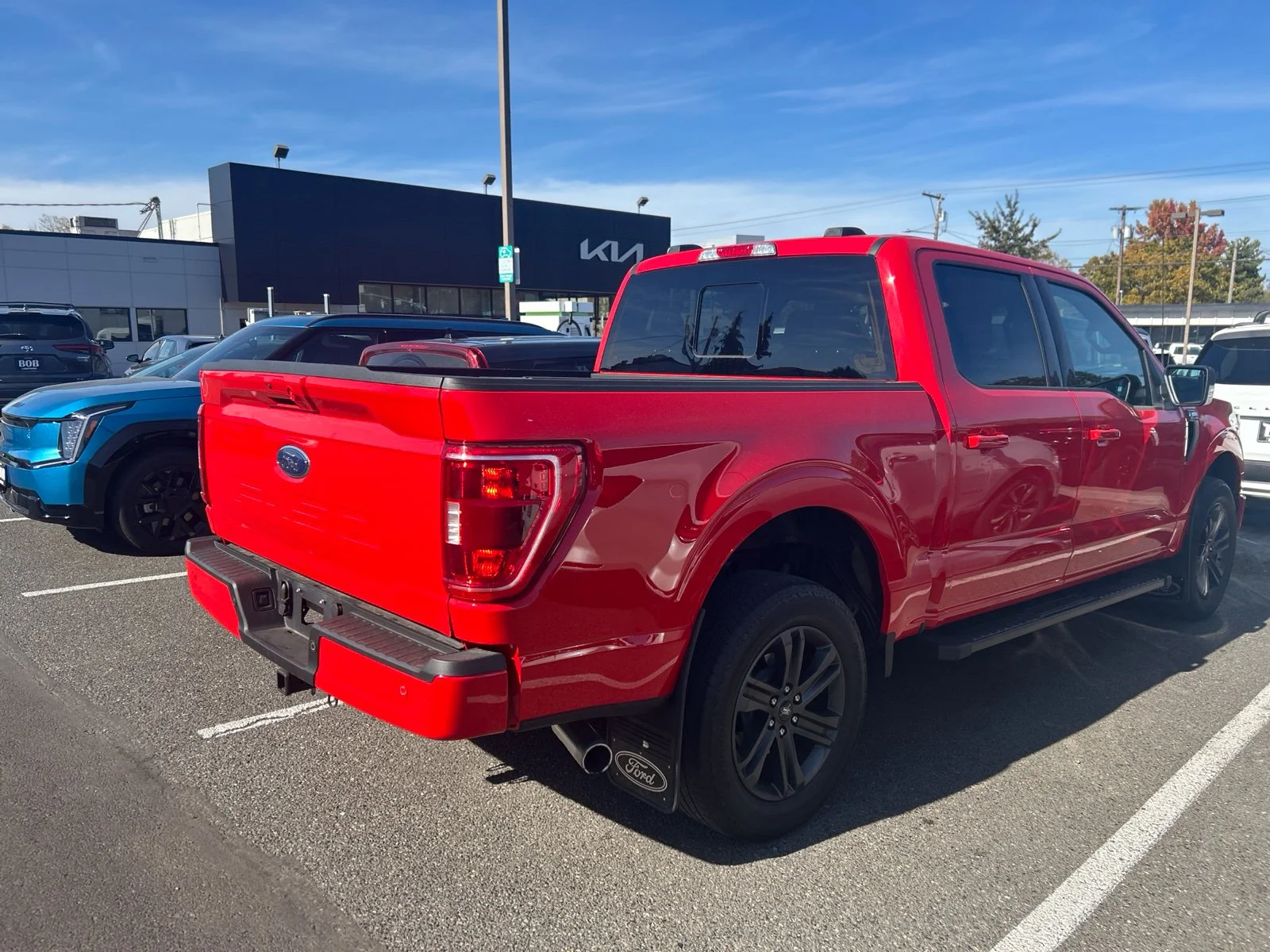 Used 2022 Race Red Ford XLT image 3