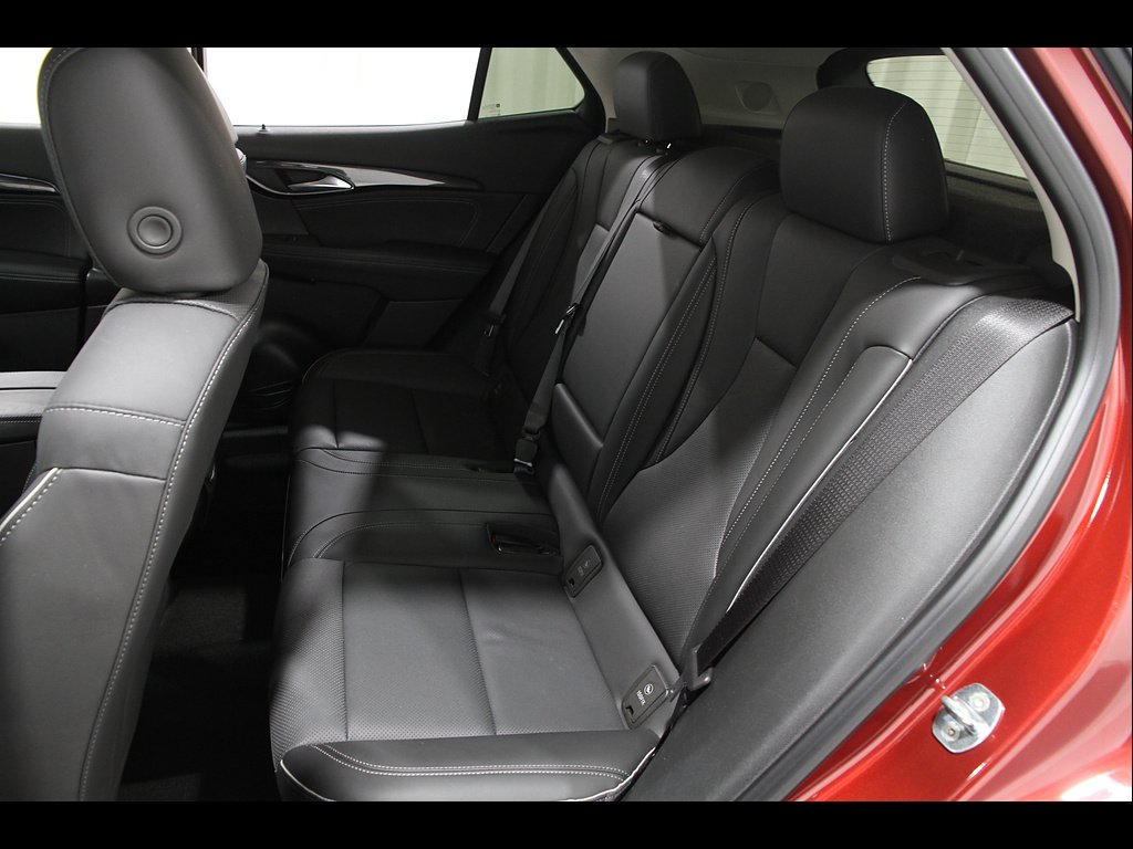 2023 Buick Envision Essence - Photo 21