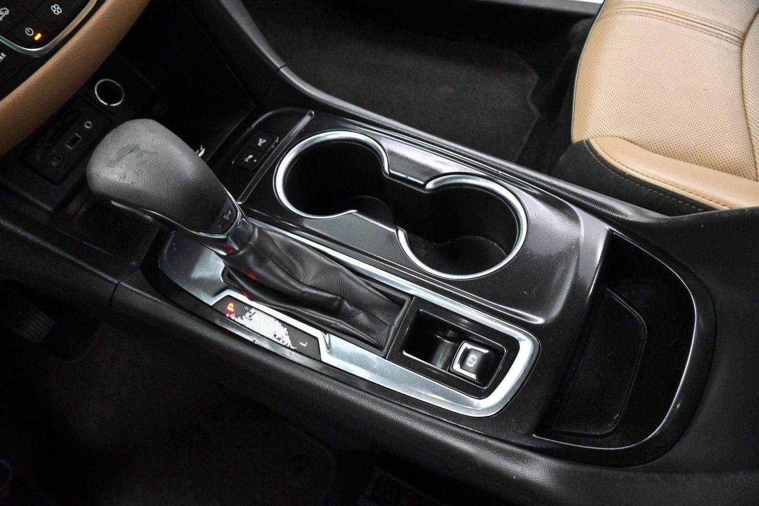 Used 2022 Iron Gray Metallic Chevrolet Premier image 28